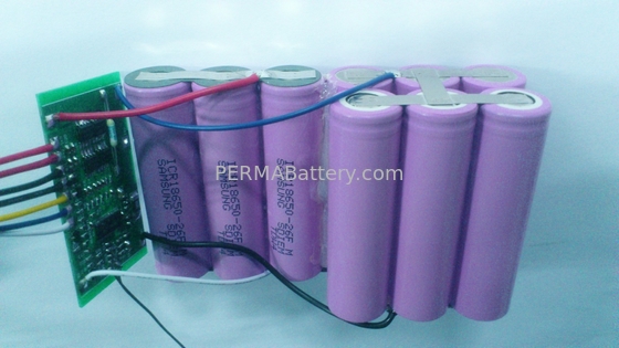 КИТАЙ блок батарей Li-иона 18650 3S3P 11.1V 7.8Ah с PCM и ведущими проводами поставщик
